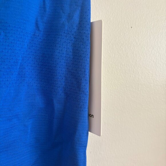 Lululemon Athletic Swiftly Tech RB Tank Top Race 2.0 Cerulean Blue NWT Size 2 - Picture 7 of 7